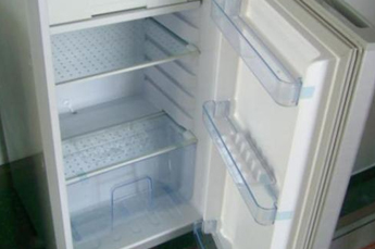 倍科冰箱消毒保养案例